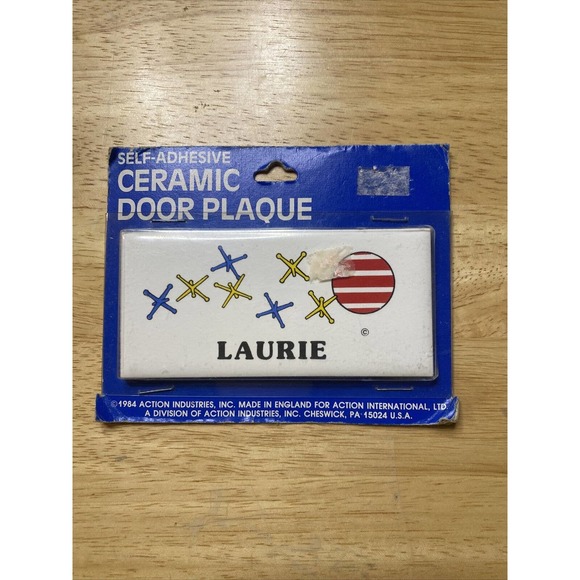 Vintage Dead Stock LAURIE With The Game Jacks Ceramic Name Plaque Wall Sign 1984 - Picture 1 of 12